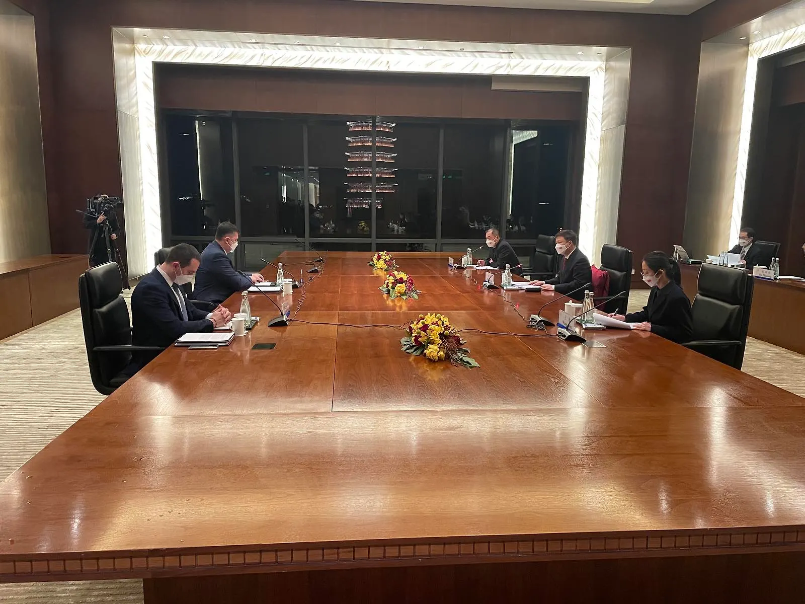 Chairman Tegeltija with Director for International Liaison Department of Communist Party of China Tao