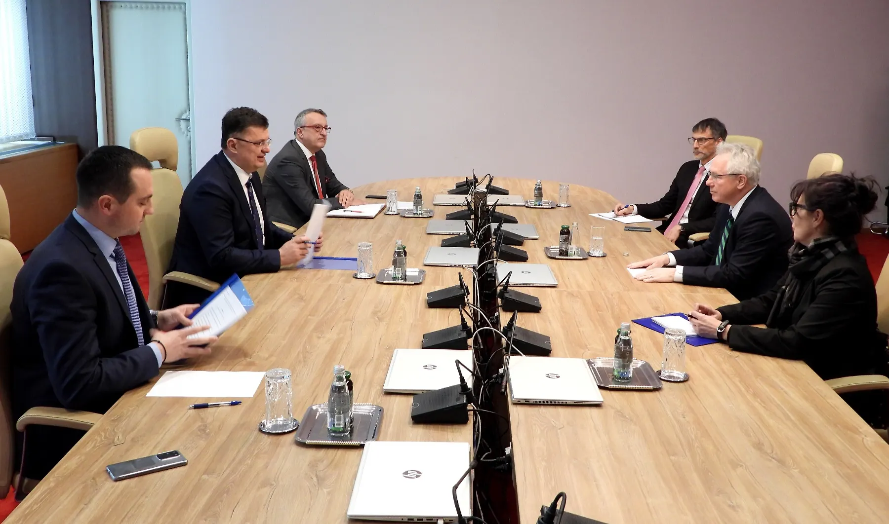 Predsjedavajući Tegeltija s ambasadorom SAD-a Murphyjem