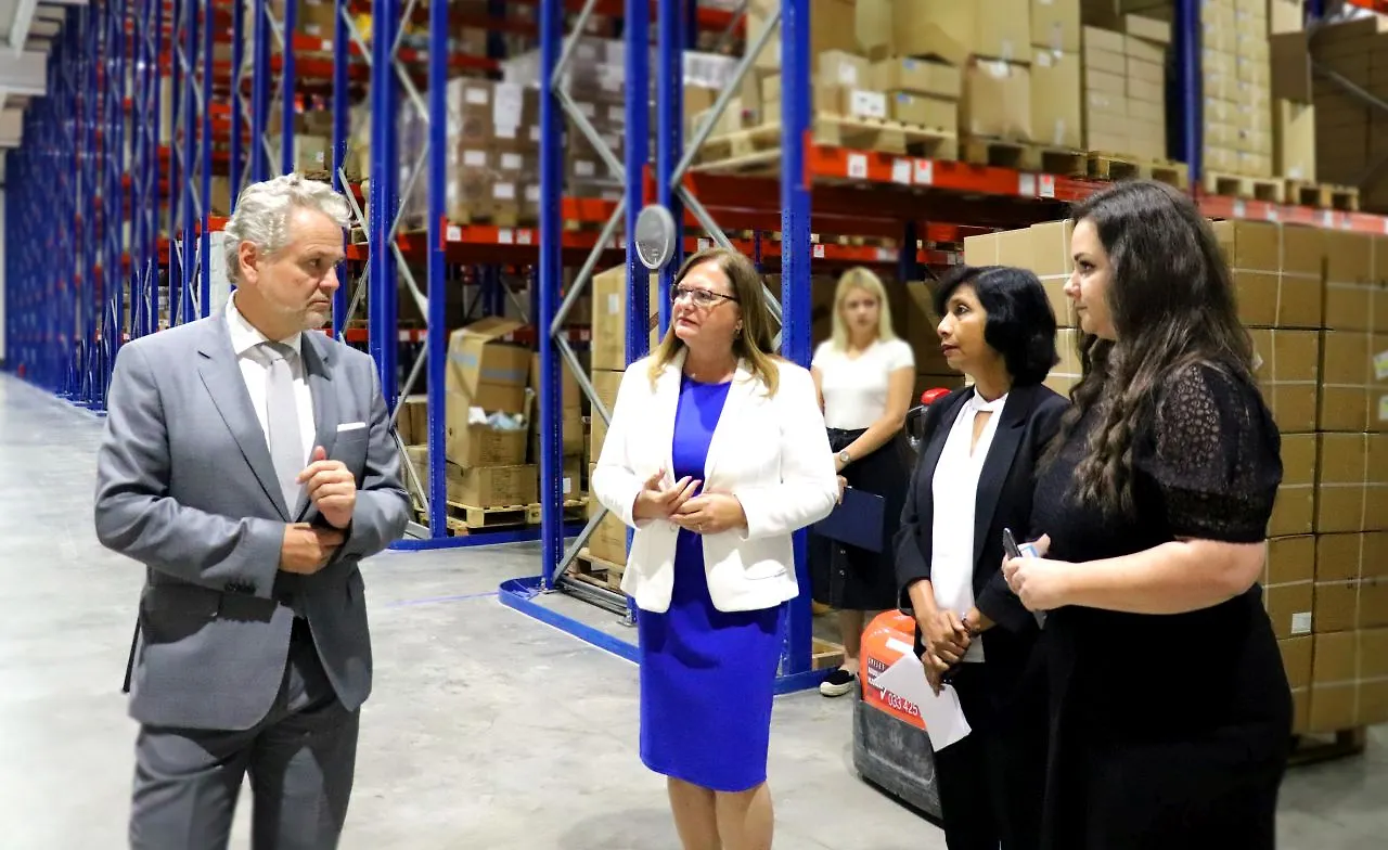 Министарство цивилних послова преузело опрему за хладни ланац за потребе здравствених установа у БиХ