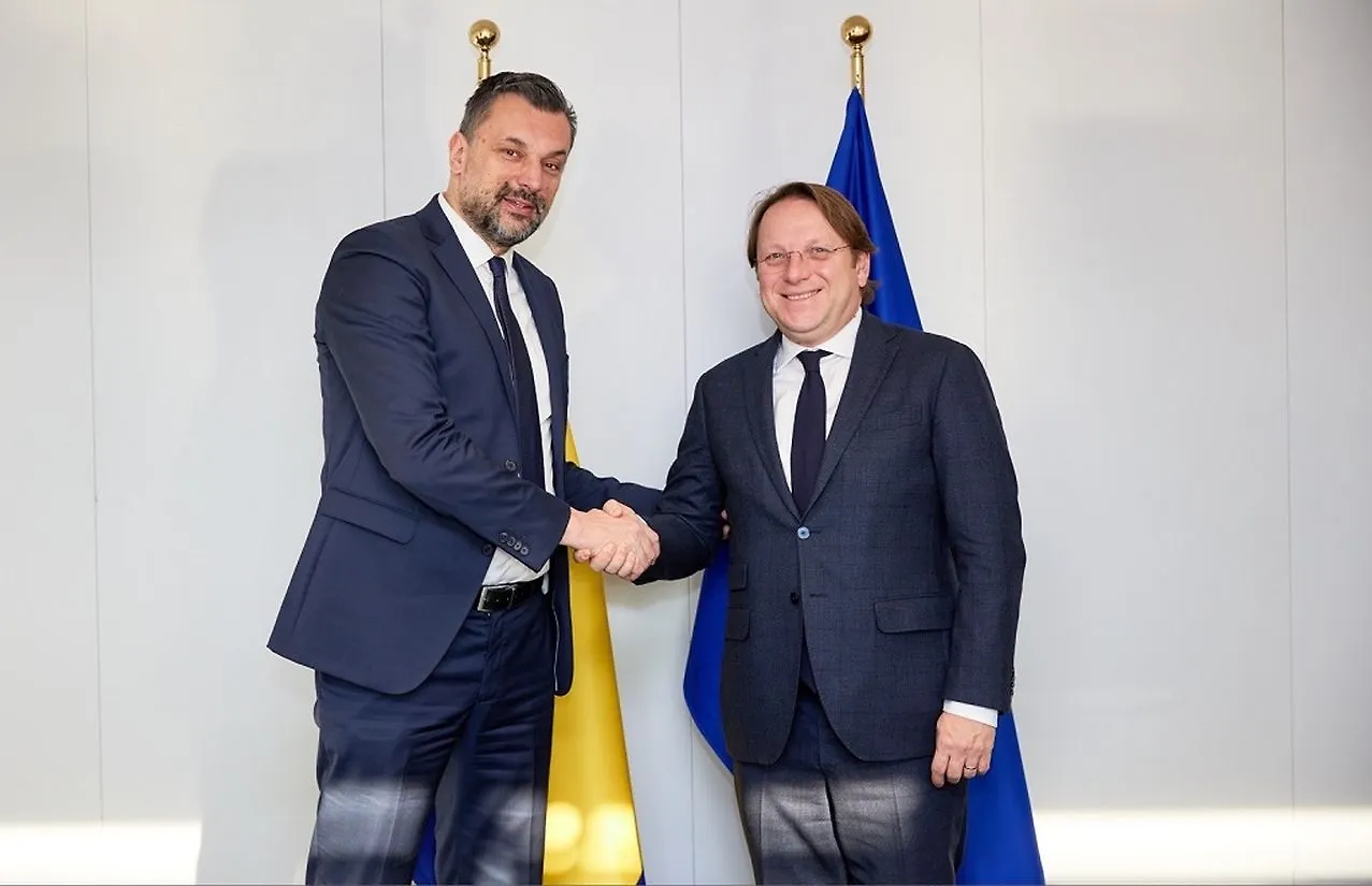 Министар иностраних послова БиХ Елмедин Конаковић састао се са комесаром ЕУ за проширење и сусједство Оливером Вархељијем у Бриселу