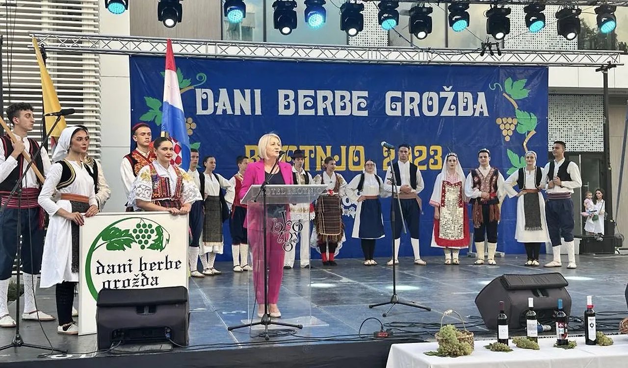 Krišto otvorila Dane berbe grožđa Brotnjo 2023.