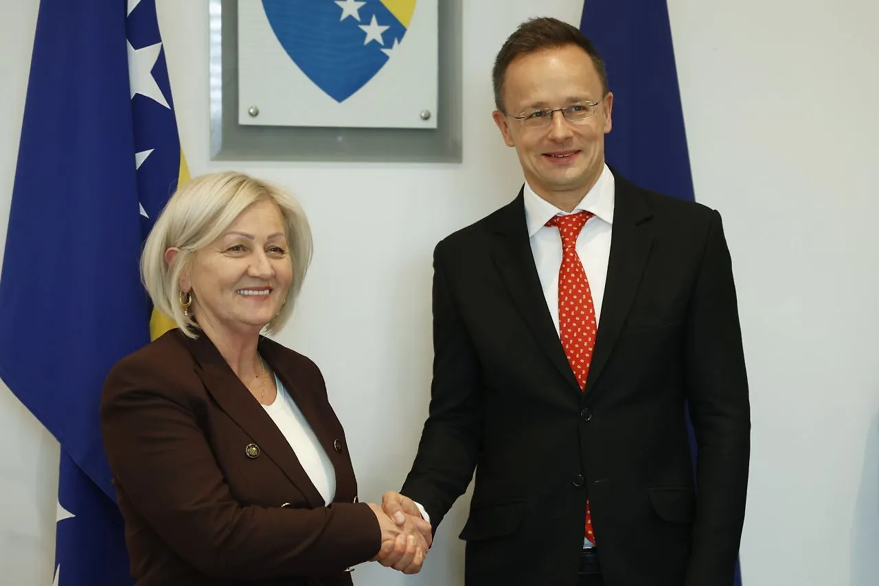 
Sastanak predsjedateljice VM BiH Krišto i ministra vanjskih poslova Mađarske Szijjárta
