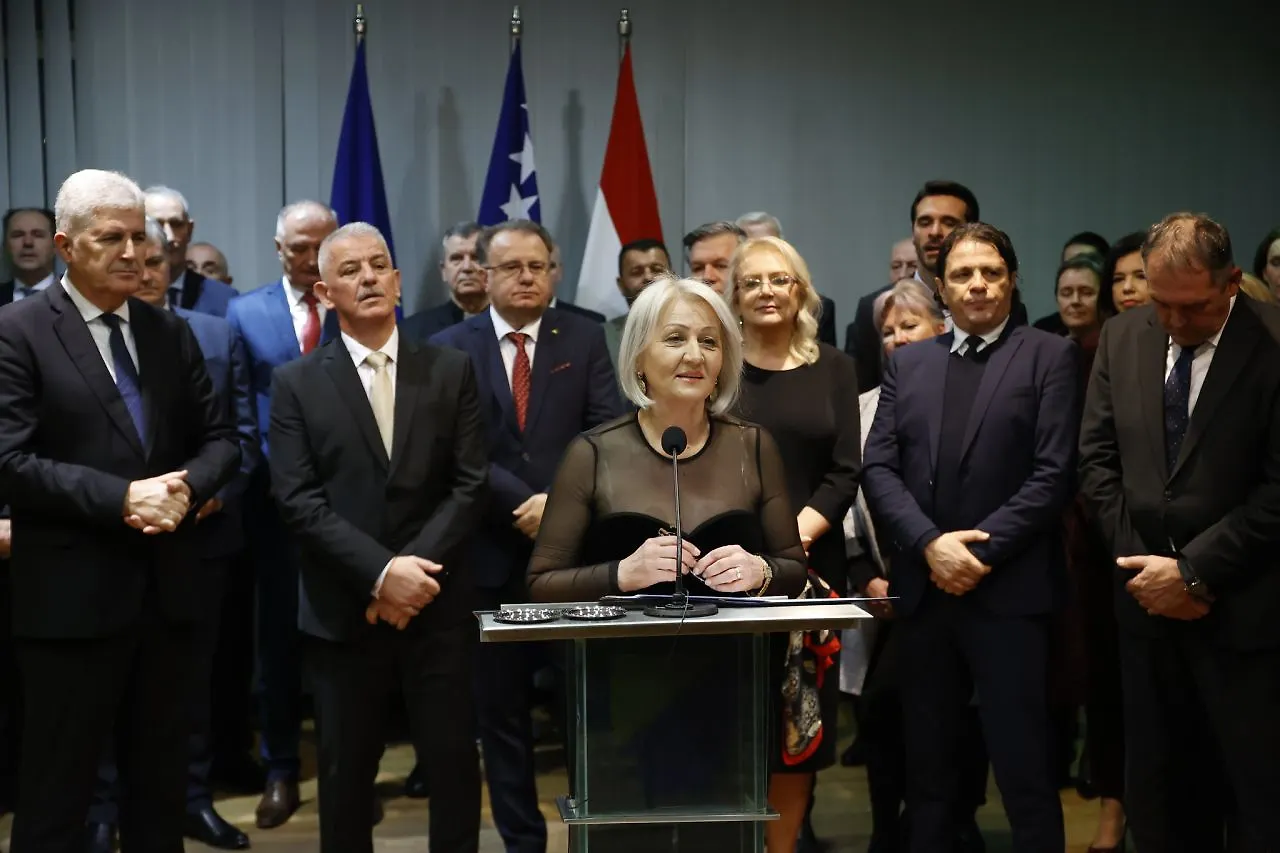 Уприличена свечаност Божићног пријема код предсједавајуће Савјета министара БиХ Борјане Кришто