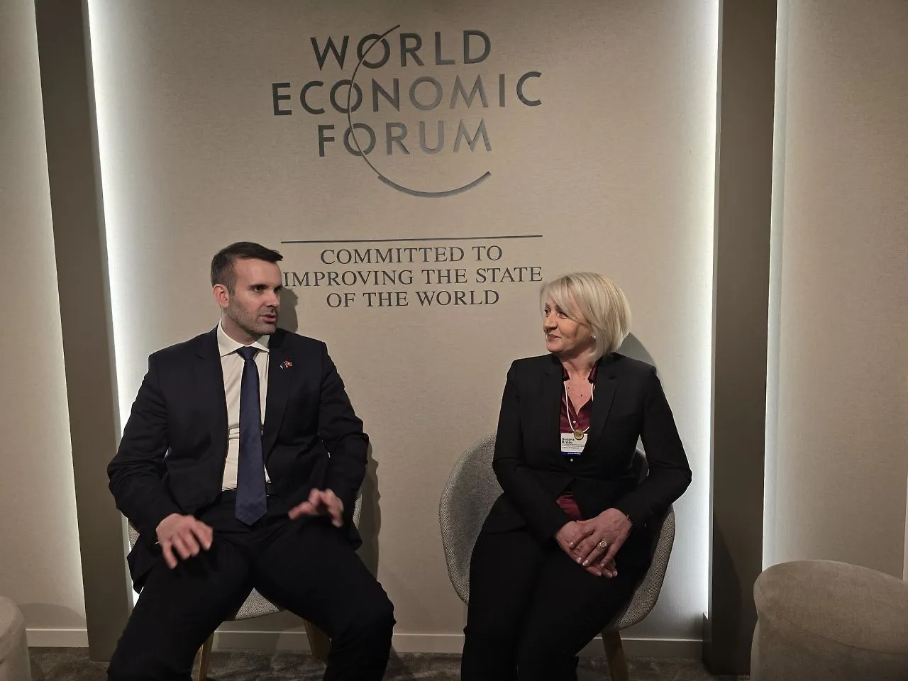 Предсједавајућа Савјета министара БиХ Борјана Кришто сусрела се с предсједником Владе Црне Горе Милојком Спајићем