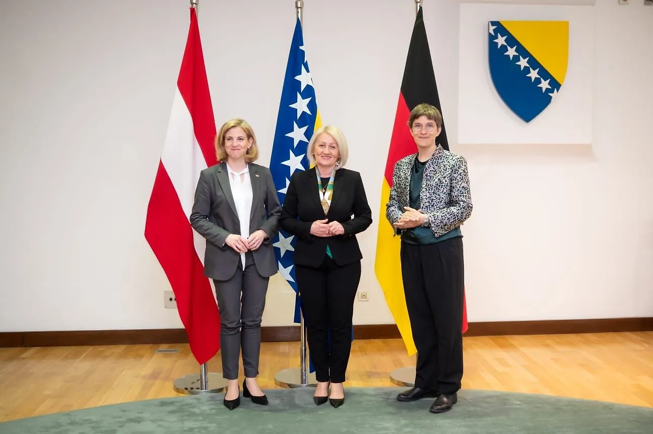 Предсједавајућа Кришто одржала састанак с министаркама Мајнл Рајзингер и Лурман
 
