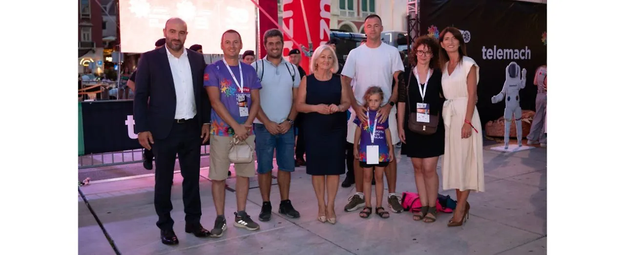 Галерија 6
