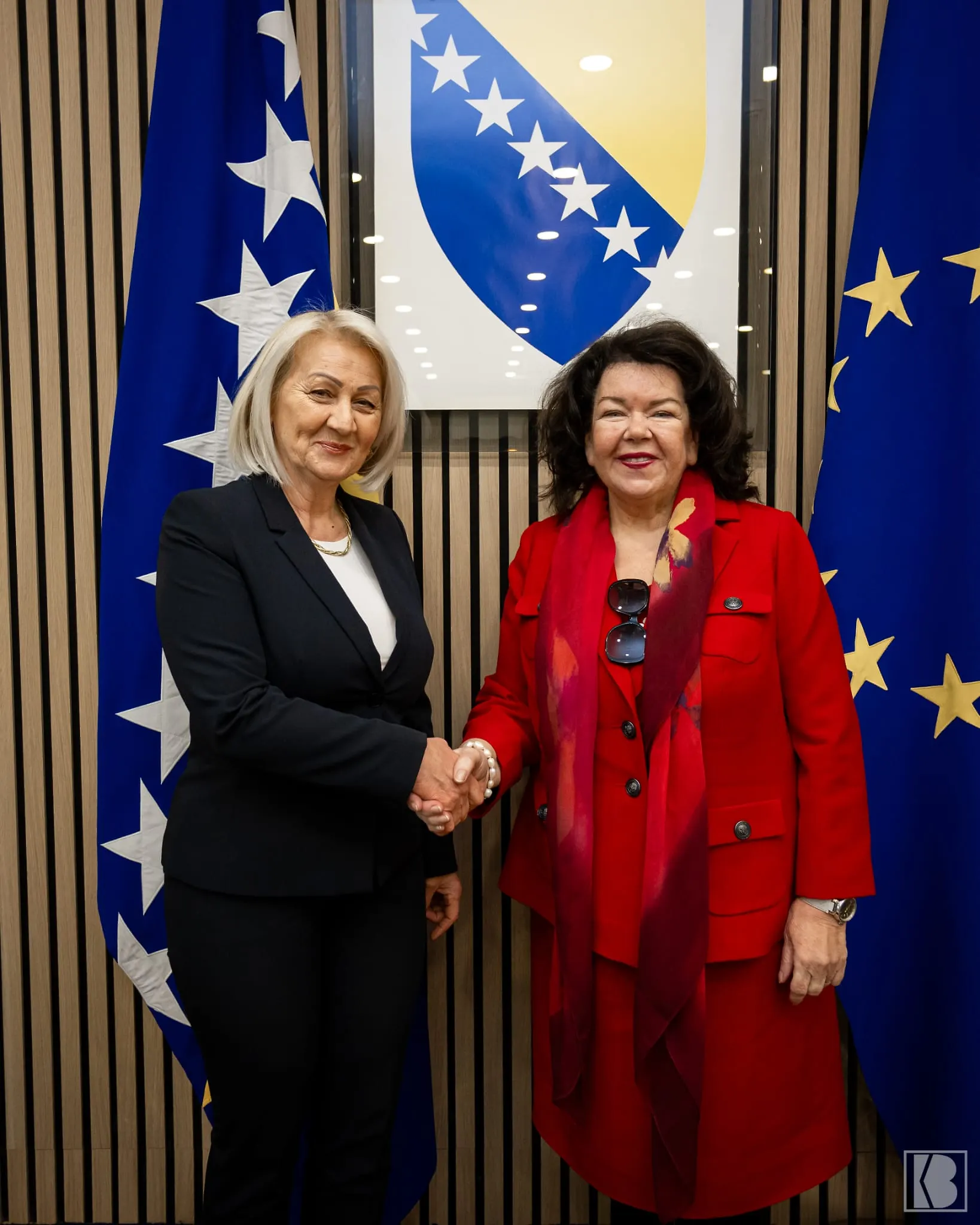 Предсједавајућа СМ БиХ Кришто са специјалном изасланицом УК за Западни Балкан Пирс 