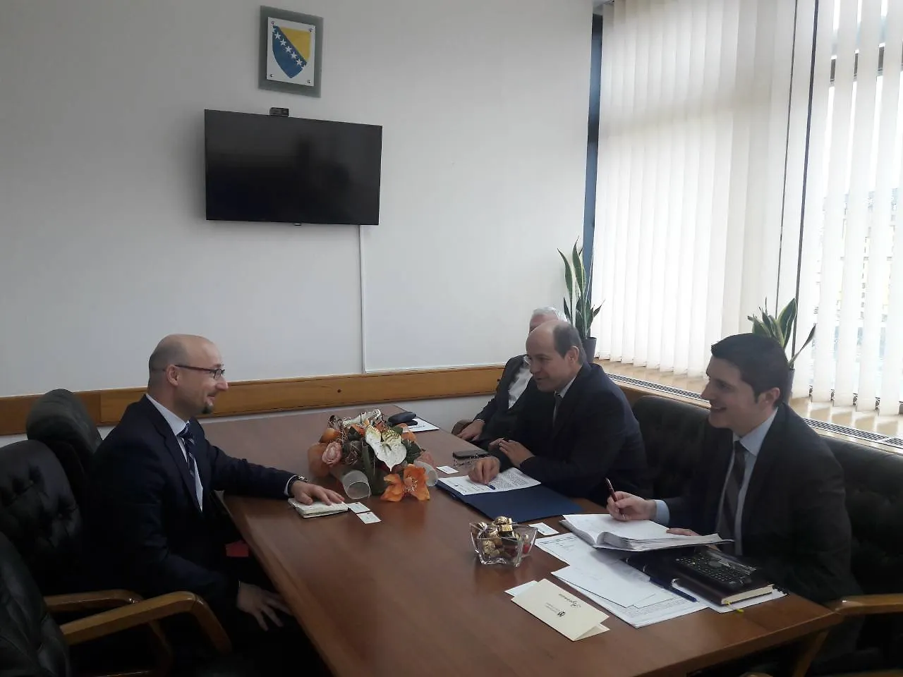 Министар Адил Османовић разговарао са амбасадором  Републике Словачке у Босни и Херцеговини Мартином Качом

