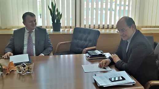 Министар Адил Османовић разговарaо са Беганом Мухићем: За конзулат у Штутгарту посебно значaјна питања држављанства и образовања наших исељеника