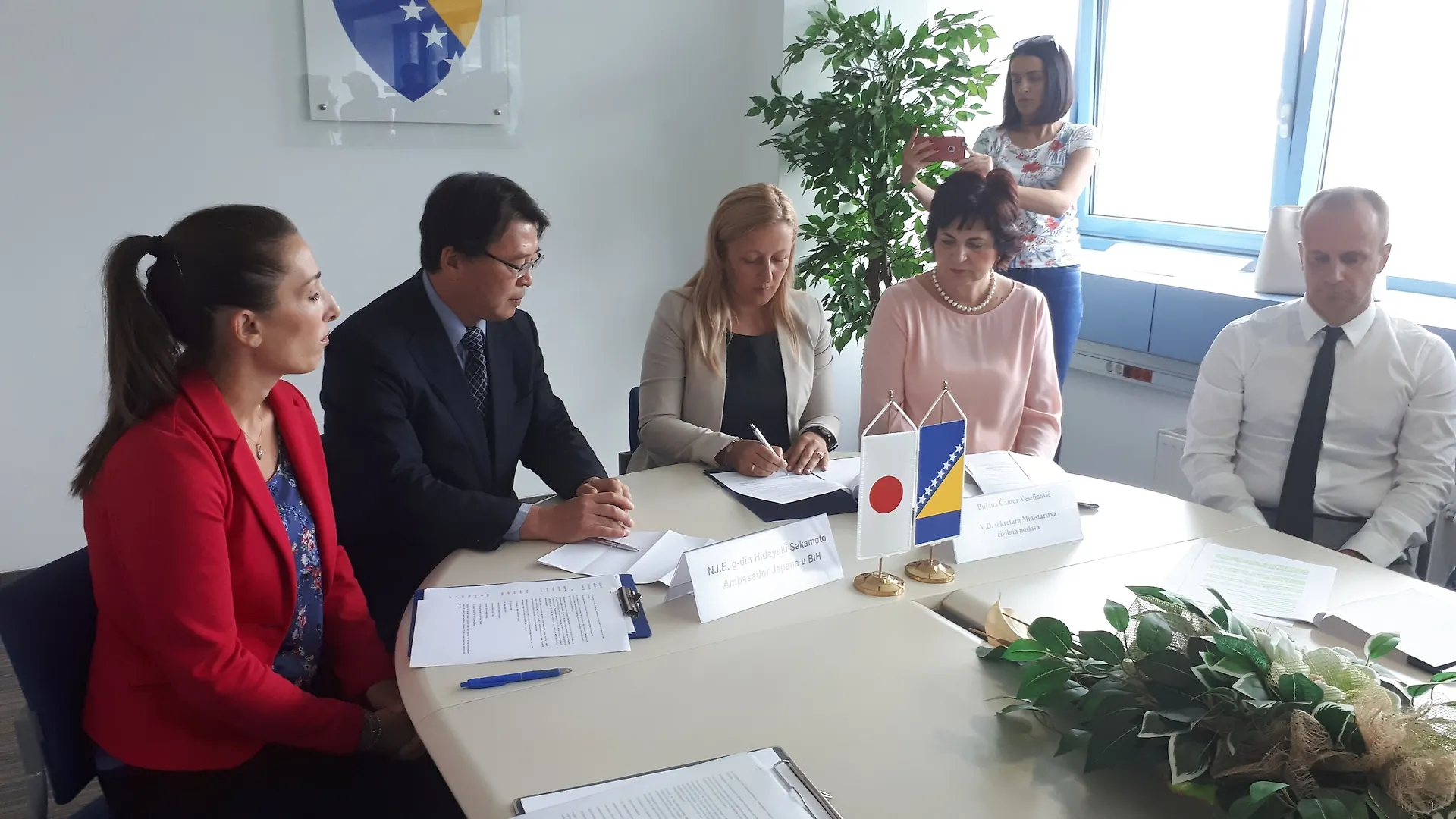 Потписани документи о примопредаји медицинске опреме из гранта Владе Јапана 