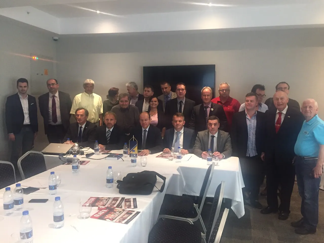 Министар Адил Османовић у Измиру са представницима дијаспоре Босне и Херцеговине