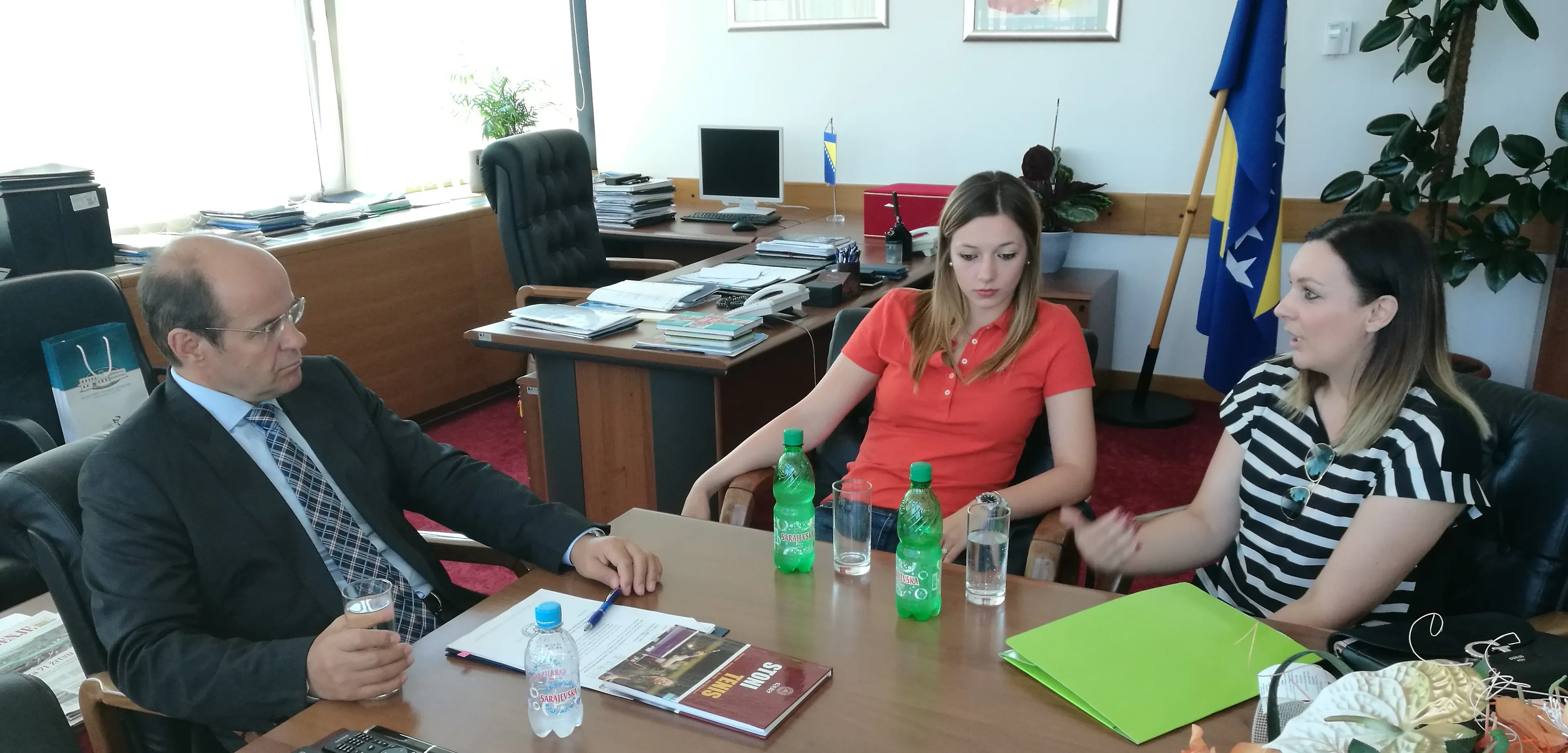 Министар Османовић угостио Емину Хаџиахметовић: Подршка државе стонотениском спорту 