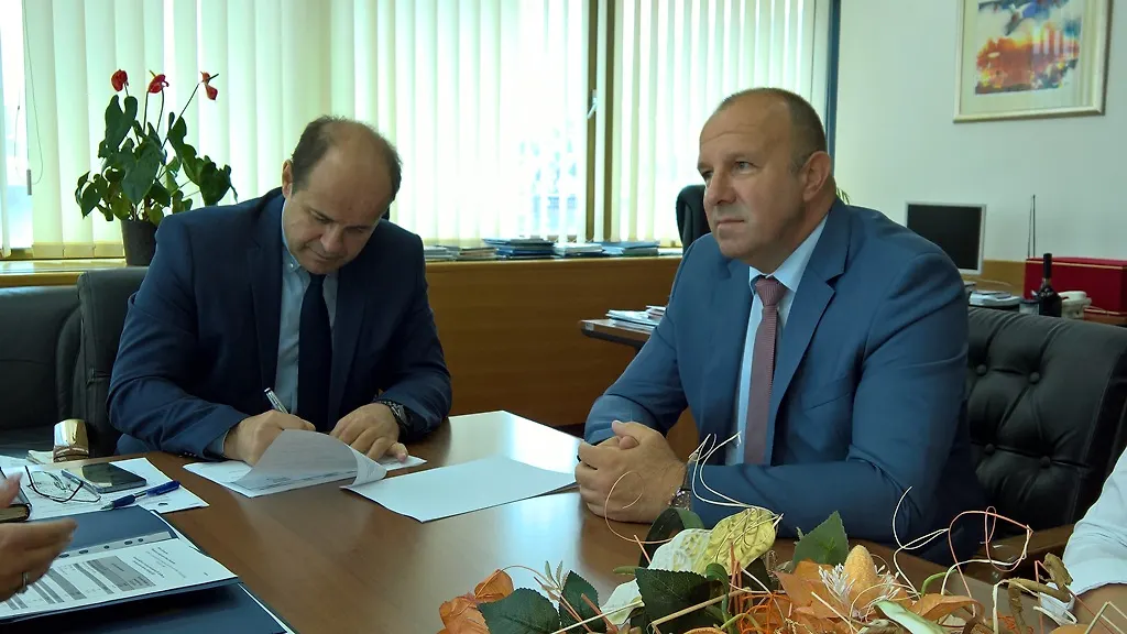 Potpisan ugovor između Ministarstva civilnih poslova i Zavoda za javno zdravlje Federacije BiH o provođenju projekta nadzora nad influencom