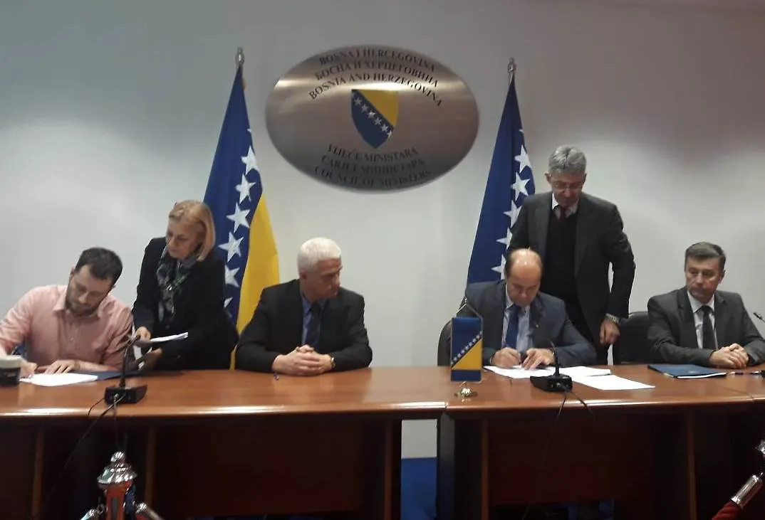 Potpisan Memorandum o korištenju sredstava za protivminsko djelovanje/deminiranje za 2017.godinu - Doboju, Travniku i Novom Travniku 100 000 maraka