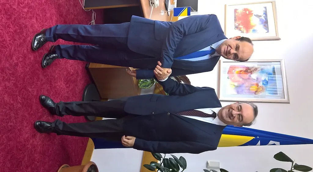 Министар цивилних послова БиХ Адил Османовић разговарао са новим турским амбасадором Халдуном Коцом