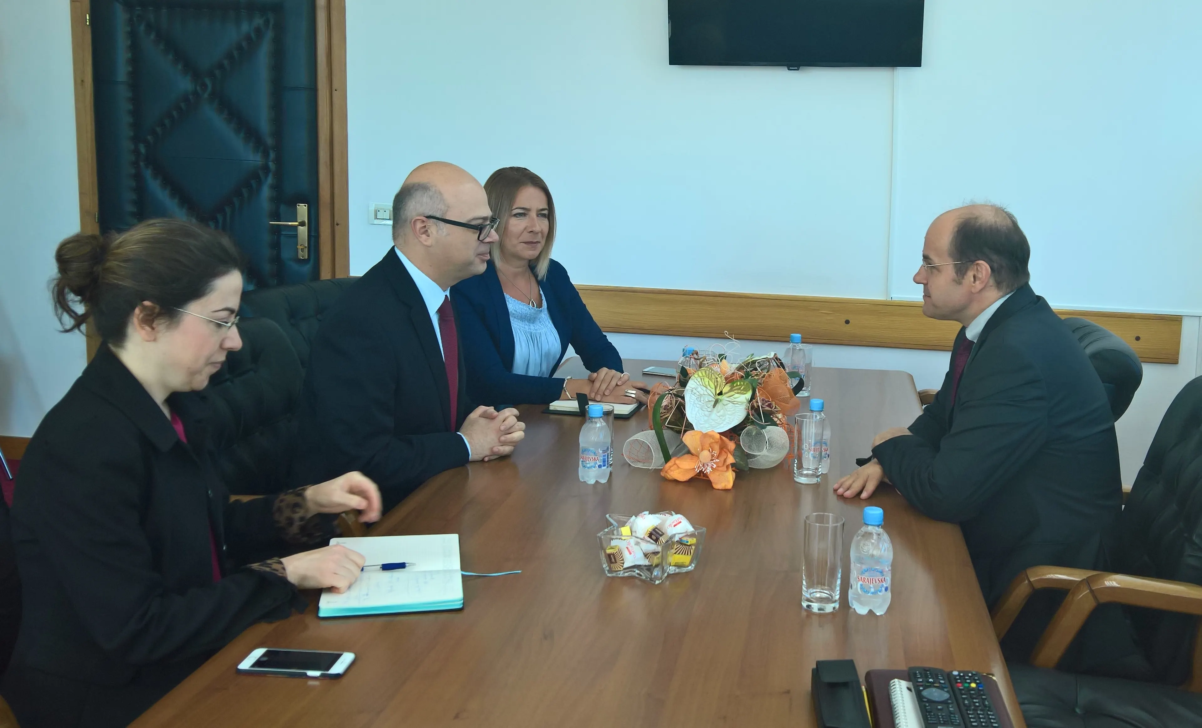 Ministar civilnih poslova BiH Adil Osmanović razgovarao sa veleposlanikom Republike Turske u BiH  Cihadom Erginayem