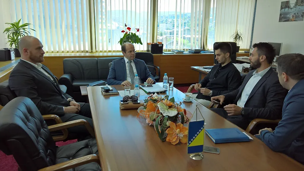 Ministar Adil Osmanović razgovarao sa predstavnicima Karate saveza BiH - Objedinjavanje Saveza dobro za napredak karatea u BiH