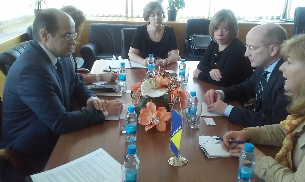 Министар цивилних послова Адил Османовић разговарао са амбасадорима Француске и Њемачке у БиХ Клер  Бодони  и Кристијан Хелбах