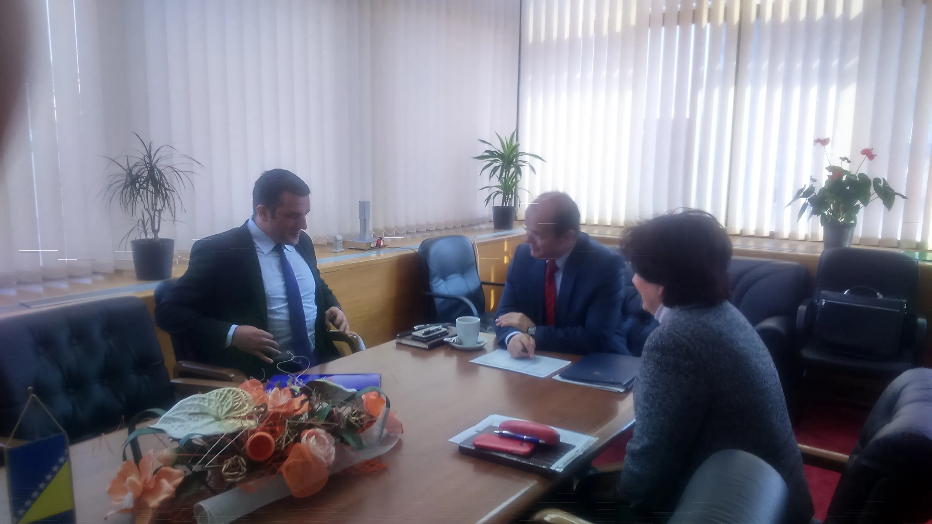 Министар Адил Османовић разговарао са вршиоцем дужности директора Агенције за лијекове и медицинска средства БиХ Александром Золаком - Наглашена важност доношења Правилника о начину контроле цијена лијекове