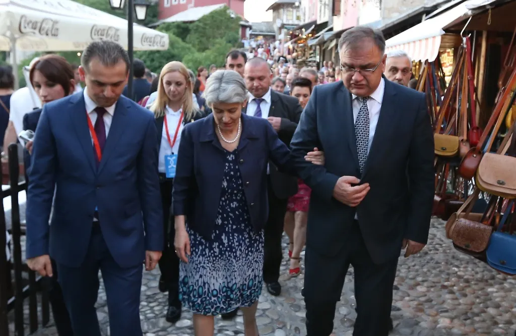 Zamjenik ministra civilnih poslova BiH Đorđe Milićević na svečanosti obilježavanje desete godišnjice upisa područja Starog mosta Starog grada Mostara na UNESCO Listu svjetske baštine