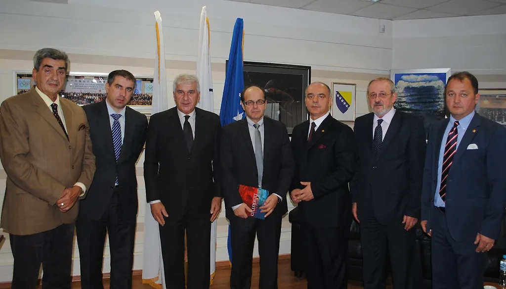 Министар цивилних послова Адил Османовић посјетио Олимпијски комитет БиХ