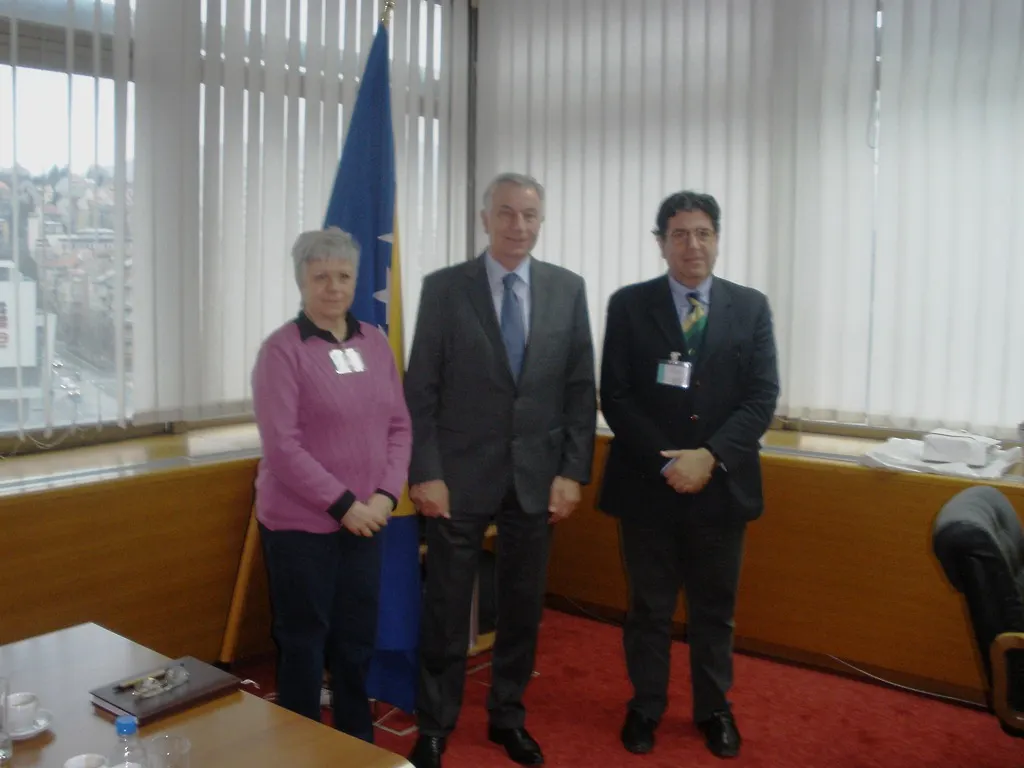 Italijanski eksperti sa ministrom Novićem- Potrebno hitno raditi na spašavanju oštećene građe Arhiva BiH