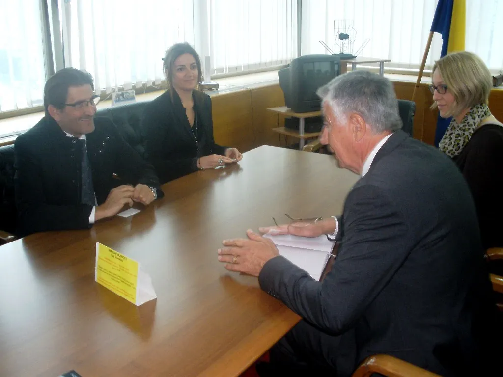 Ministar Sredoje Nović razgovarao sa novoimenovanim predstavnikom UNICEF-a u BiH Aymanom Abulbanom