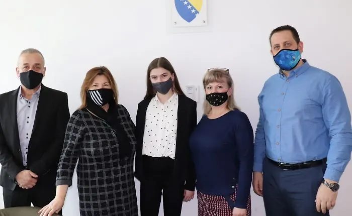 Златна дјевојка Ада Авдагић у посјети Министарству цивилних послова Босне и Херцеговине