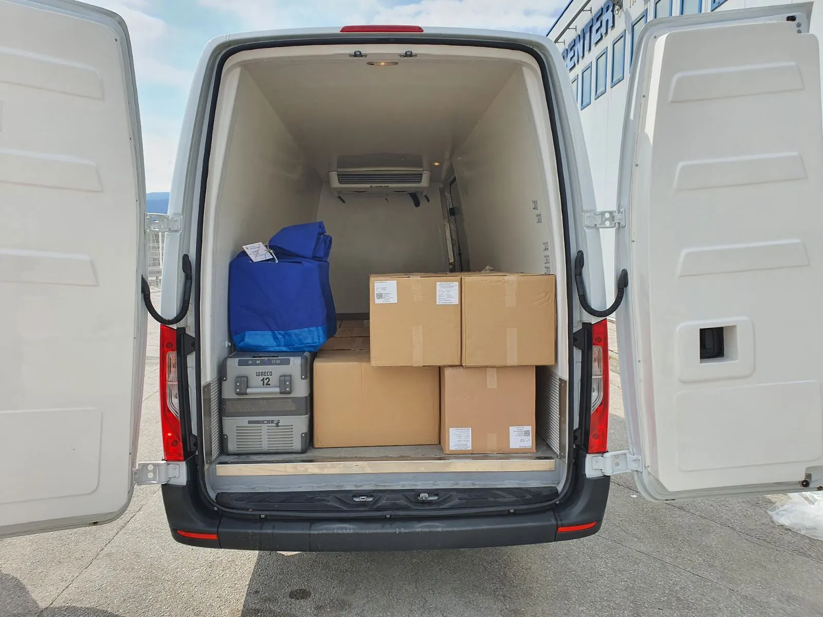 Стигла донација Турске, 30 000 доза вакцина Синовак за држављане Босне и Херцеговине