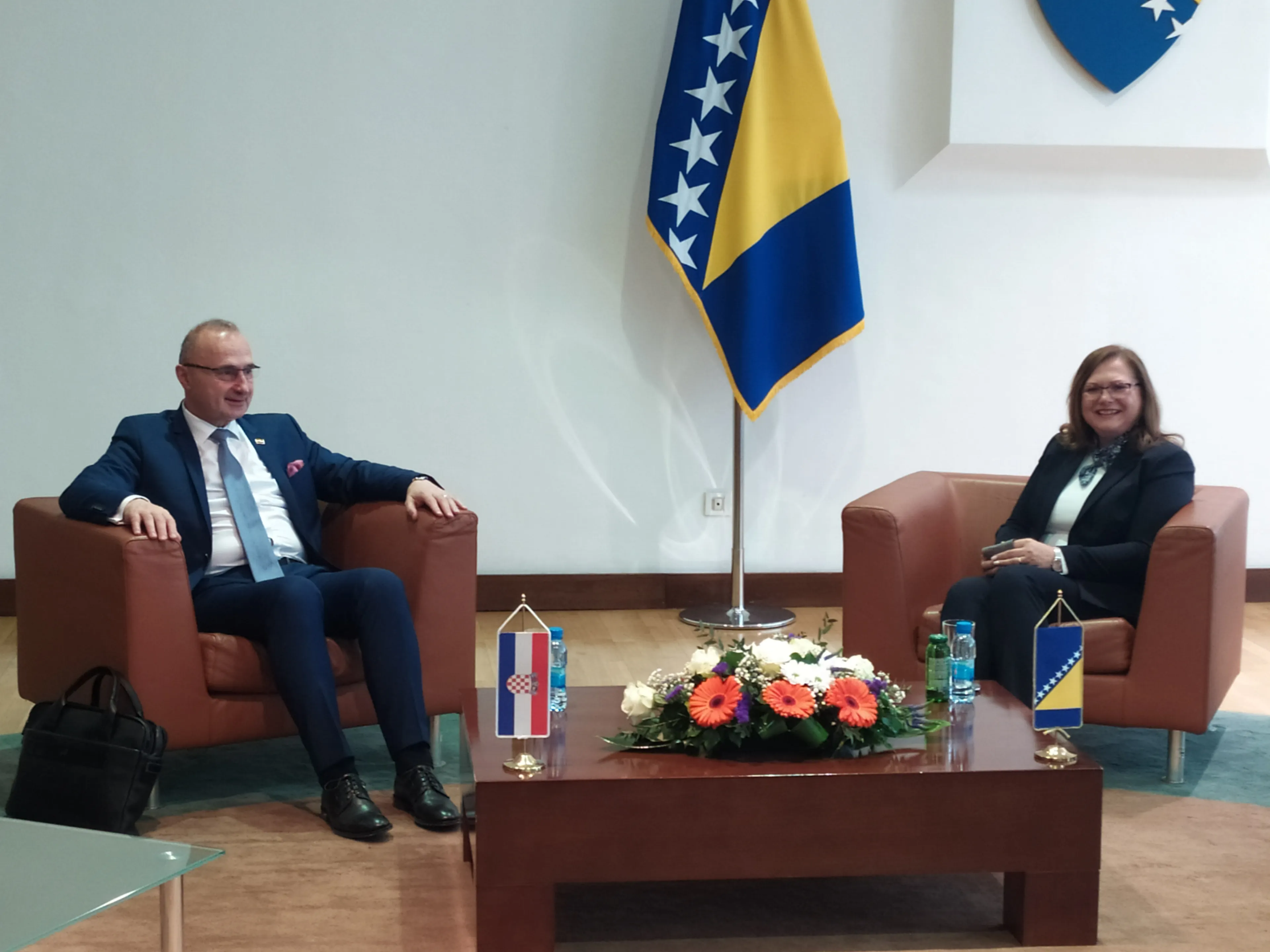 Министарка Анкица Гудељевић разговарала са Горданом Грлићем Радманом - Блиски односи БиХ и Хрватске у областима у којима дјелује Министарство цивилних послова
