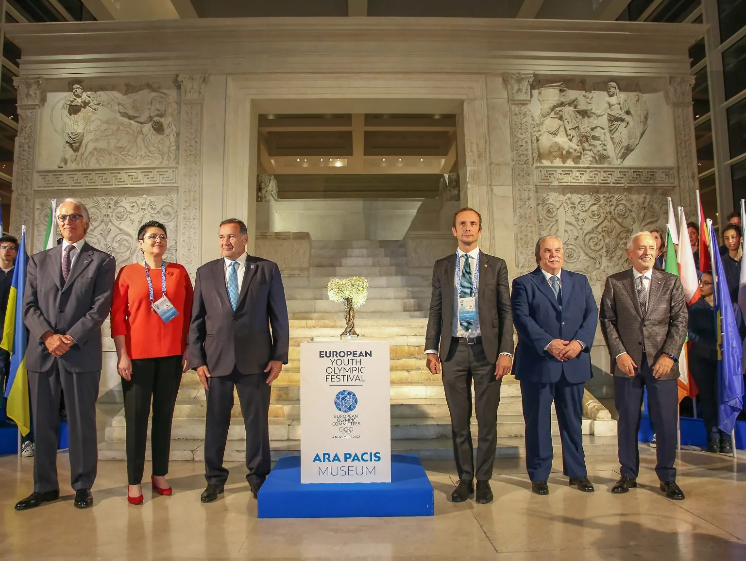 UPALJEN PLAMEN MIRA ZA EVROPSKI OLIMPIJSKI FESTIVAL MLADIH