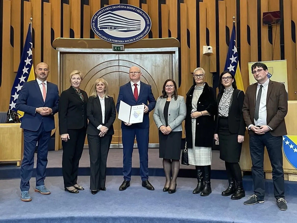 Министарка Анкица Гудељевић уручила Јурици Араповићу Награду у области науке за успјехе на међународном плану