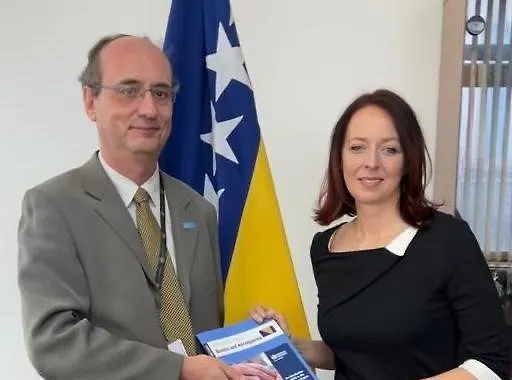 Министарка Дубравка Бошњак разговарала са специјалним представником Свјетске здравствене организације за БиХ Ервином Кореманом