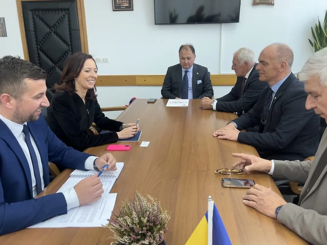 Делегација Олимпијског комитета БиХ у посјети министарки цивилних послова БиХ Дубравки Бошњак