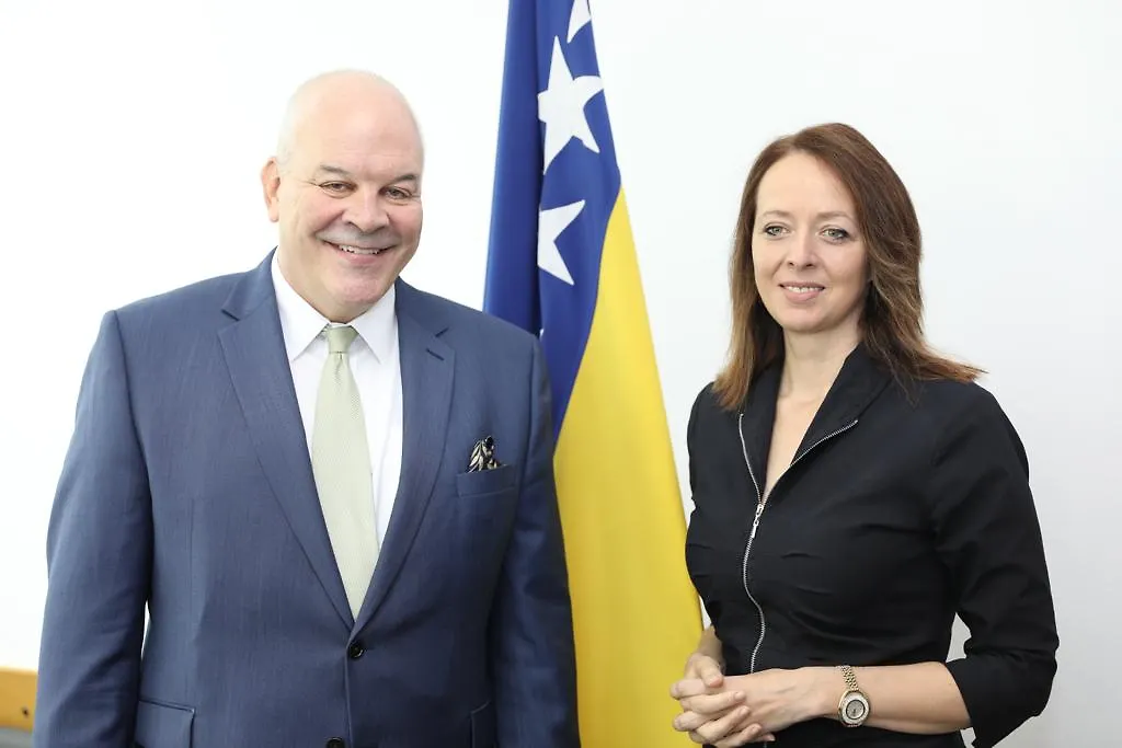  Агелер честитао Босни и Херцеговини на успјешном уклањању касетне муниције: Наставак сарадње Министарства цивилних послова и OEBS-а