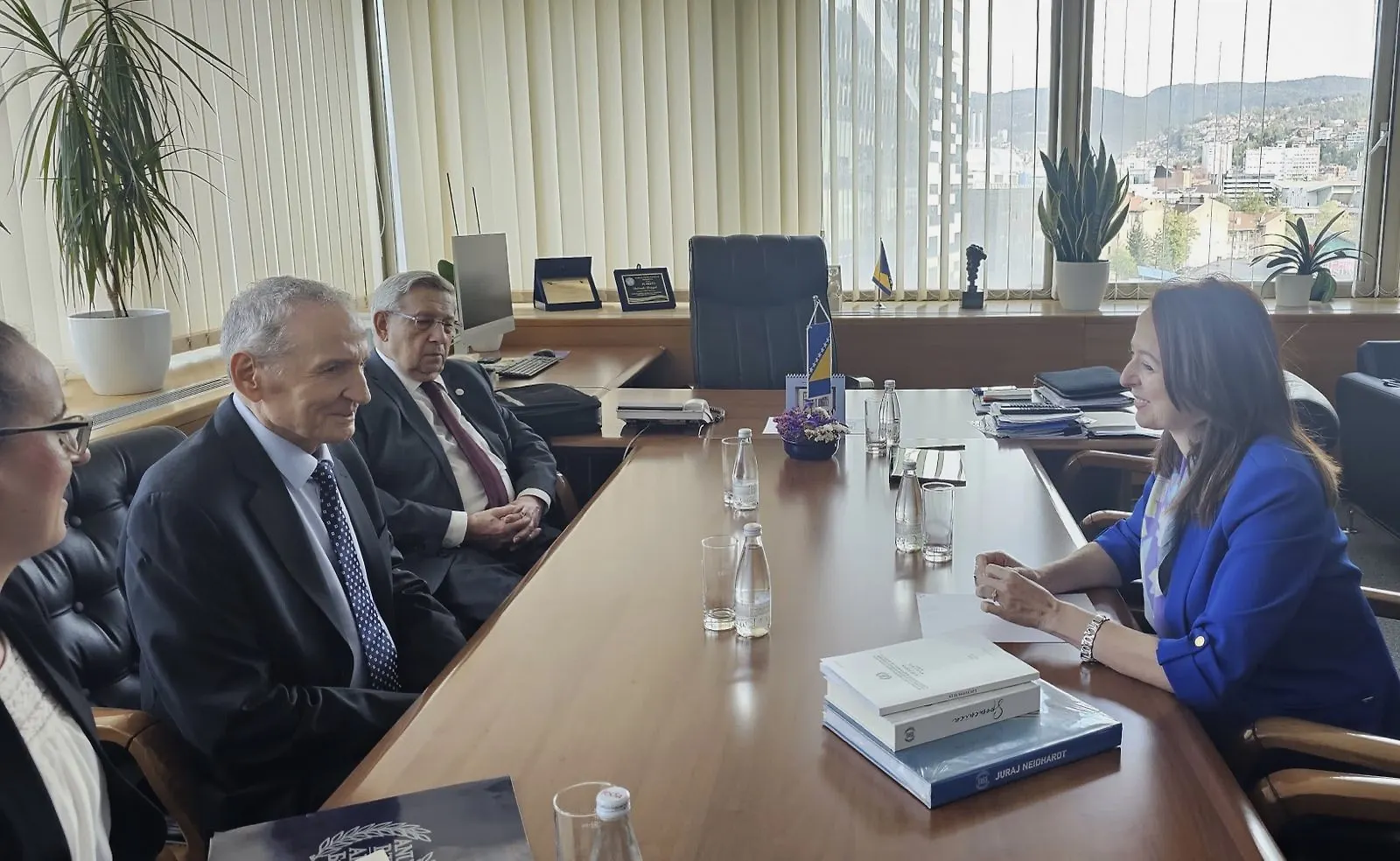 Министарка Бошњак са предсједником Академије наука и умјетности БиХ о улагању у науку, образовање и иновације