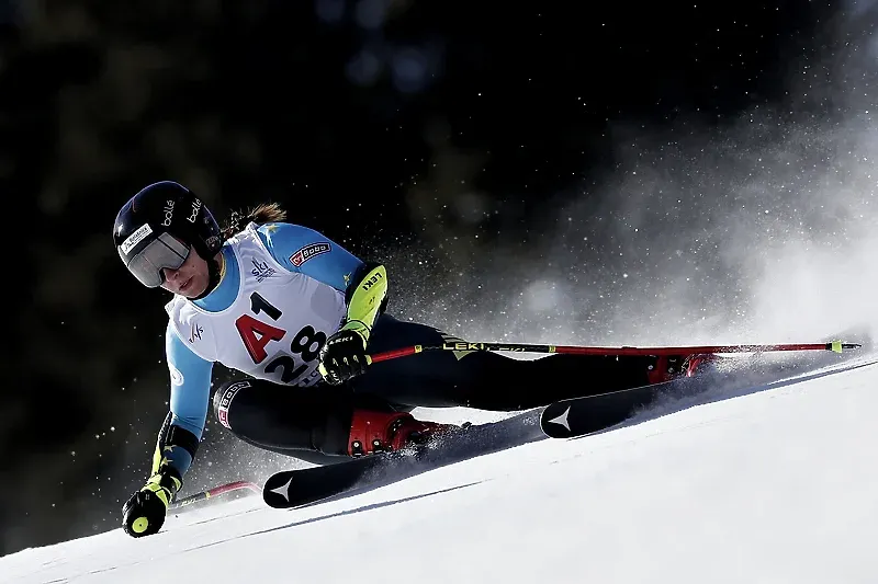 Elevedina Muzaferija u finalu Svjetskog kupa u  superveleslalomu i spustu