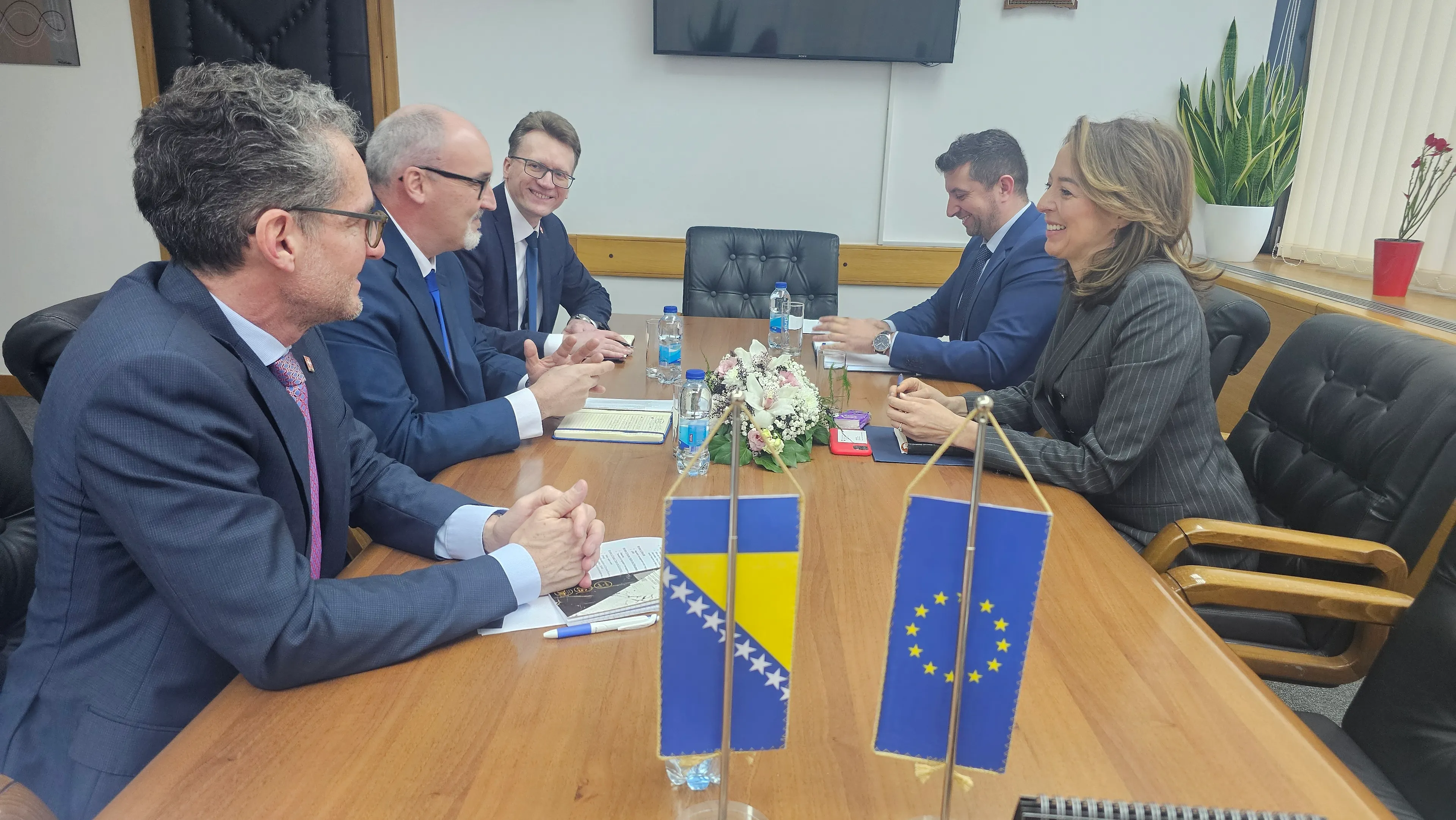 Ambasador Švicarske Gabriele Derigeti (Derigetti) u posjeti Ministarstvu civilnih poslova BiH