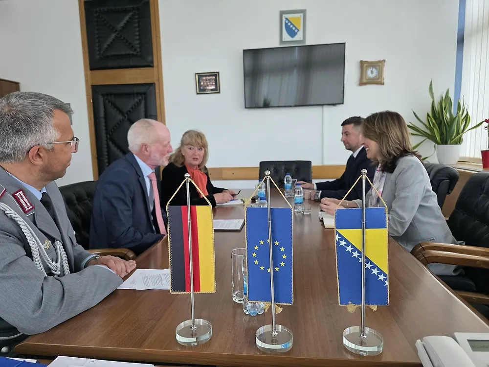 Deminiranje u fokusu sastanka ministrice Bošnjak i ambasadora Fitschena