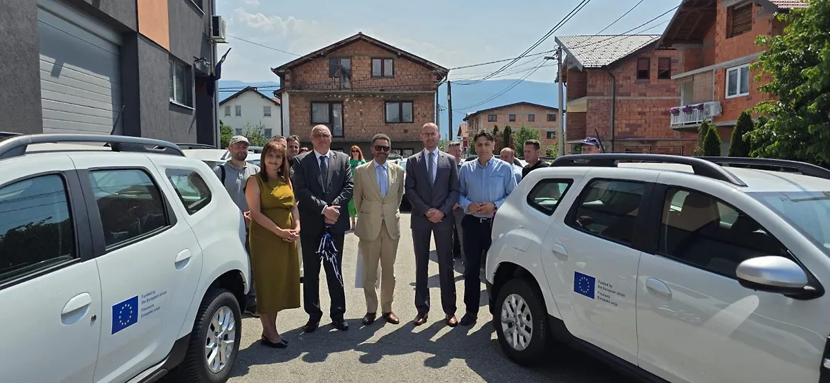 Evropska unija donirala 15 terenskih vozila Centru za uklanjanje mina BiH u vrijednosti od oko 400.000 eura