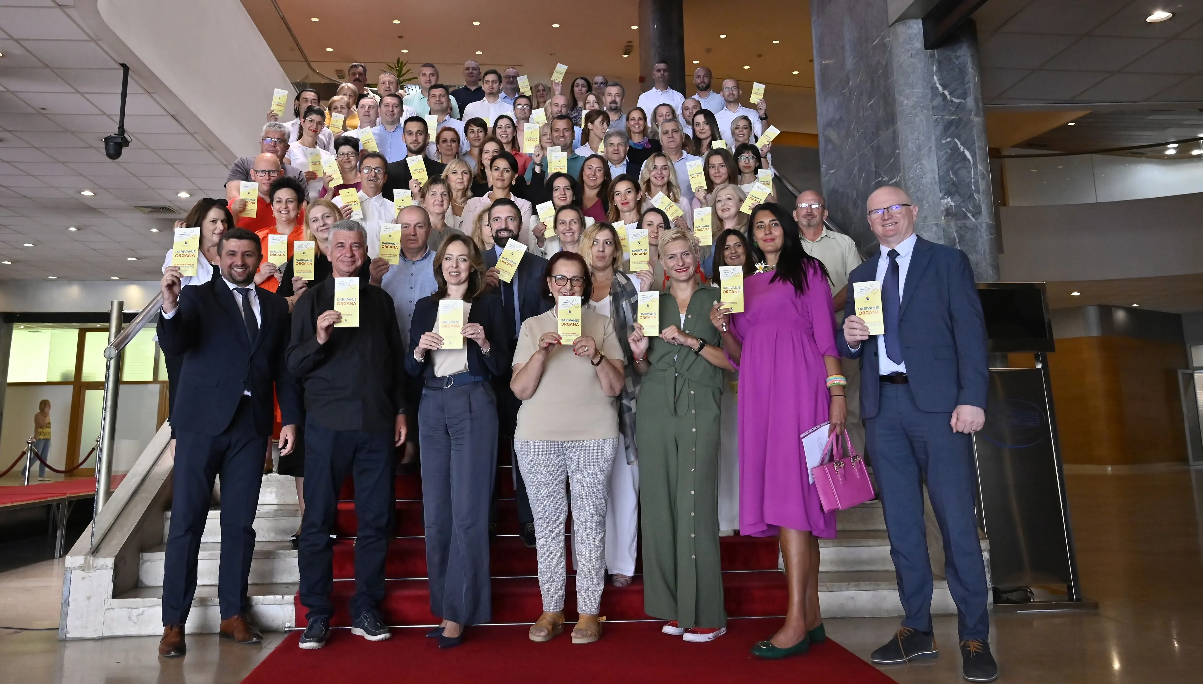 Uposlenici Ministarstva civilnih poslova BiH potpisali donorske kartice