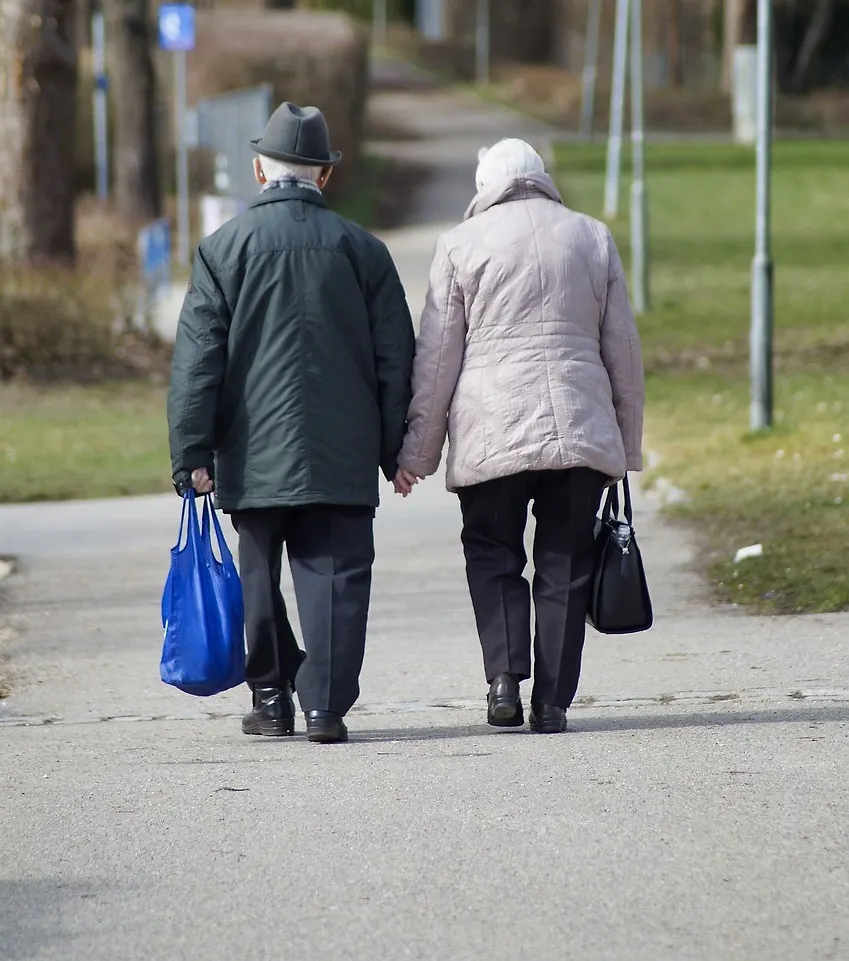 Međunarodni dan starijih osoba – Ministarstvo civilnih poslova BiH podržava dostojanstvenu starost