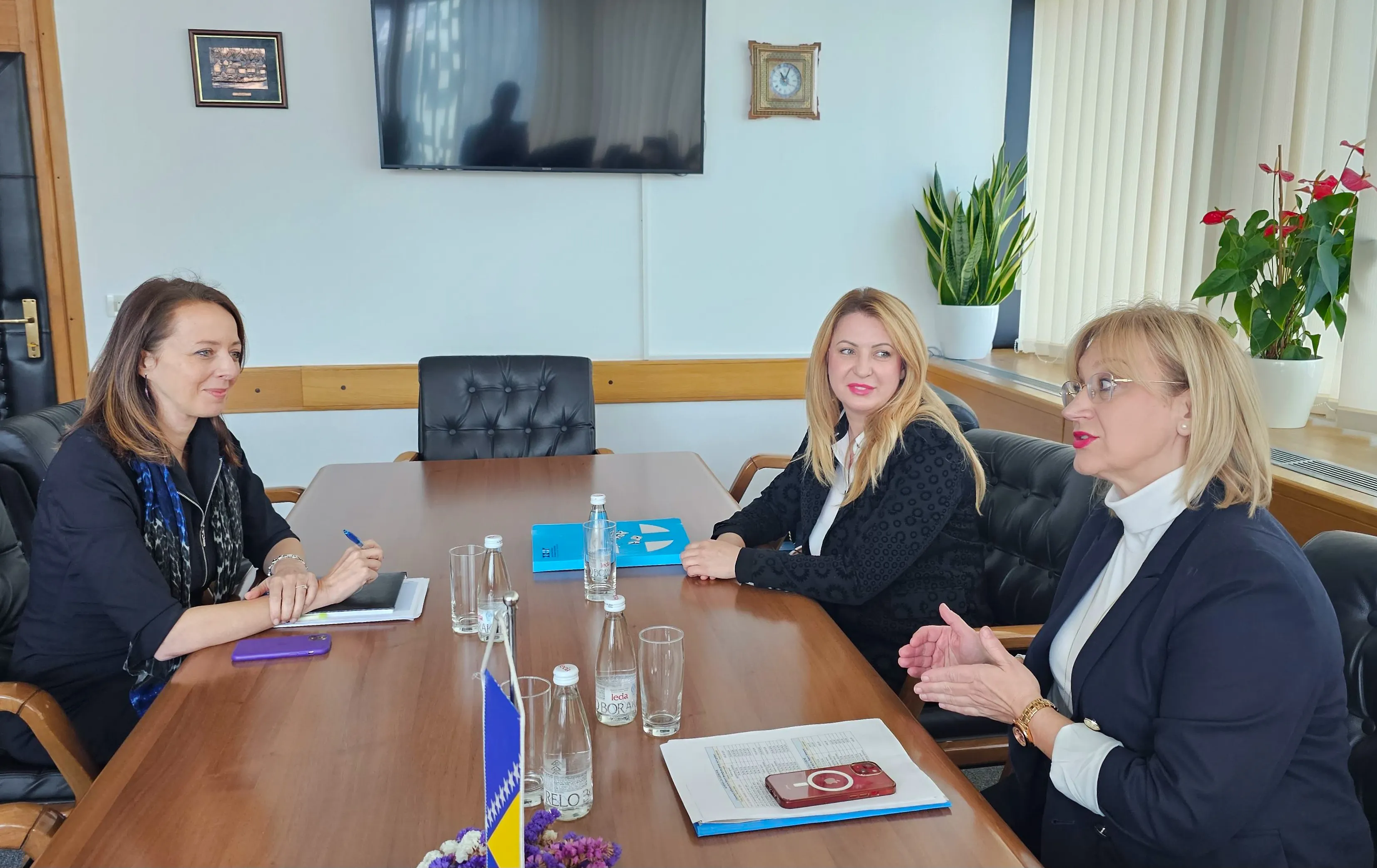 У Министарству цивилних послова састанак о здравству – Набавка лијекова и билатерални споразуми о социјалном осигурању у првом плану