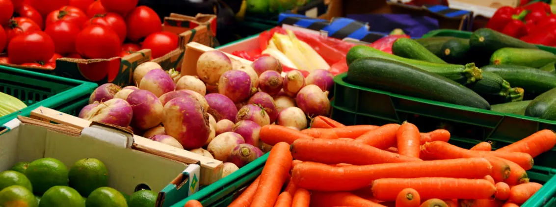 FRUIT & VEGE