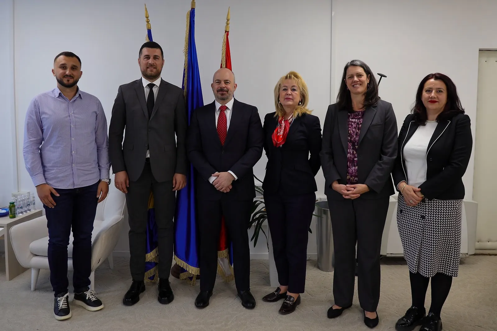Strengthening Investment Cooperation: FIPA Director Meets with U.S. Embassy Chargé d’Affaires