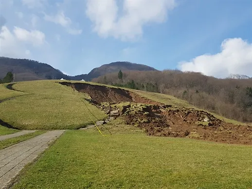 Posjeta predstavnika Komisije za očuvanje nacionalnih spomenika spomen-kompleksu "Tjentište" – Sutjeska