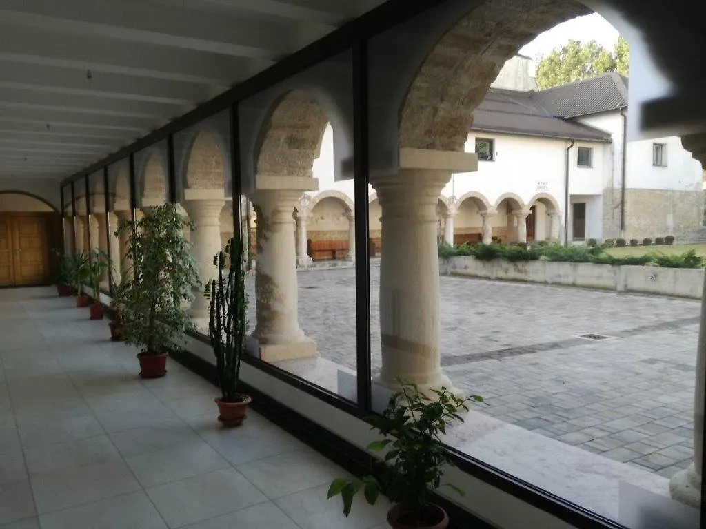 Galerija 9