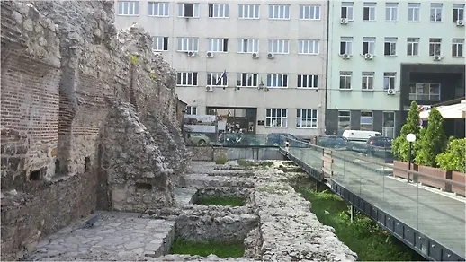 Stav Komisije za očuvanje nacionalnih spomenika u vezi sa nacionalnim spomenicima ”Graditeljska cjelina – Gazi Husrev-begov bezistan sa dućanima u Sarajevu“ i ”Arheološko područje – ostaci Tašlihana u Sarajevu“