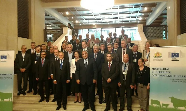 MINISTAR ŠAROVIĆ UČESTVUJE NA KONFERENCIJU 
O BOLESTI KVRGAVE KOŽE U SOFIJI
