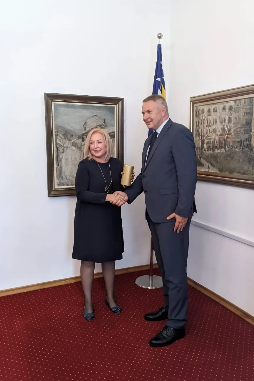 PRIOPĆENJE (not translated in selected language)